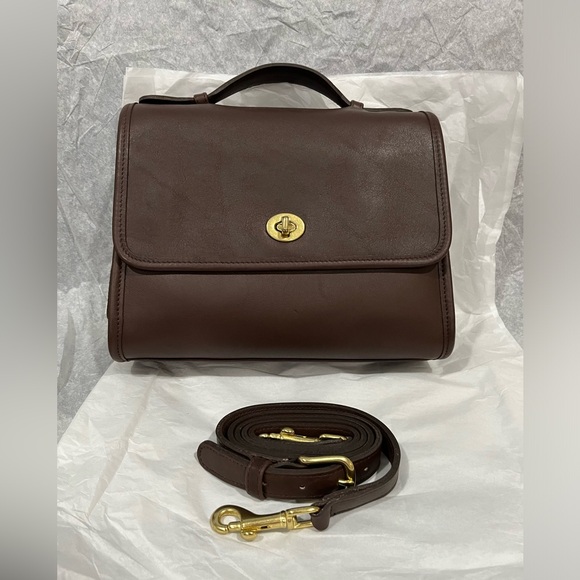 Coach Handbags - Coach Vintage Court bag #9870 BNWT